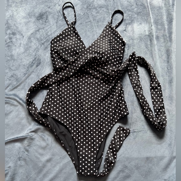 NEW Aerie Polka Dot Bathing Suit Size Small - Picture 1 of 1